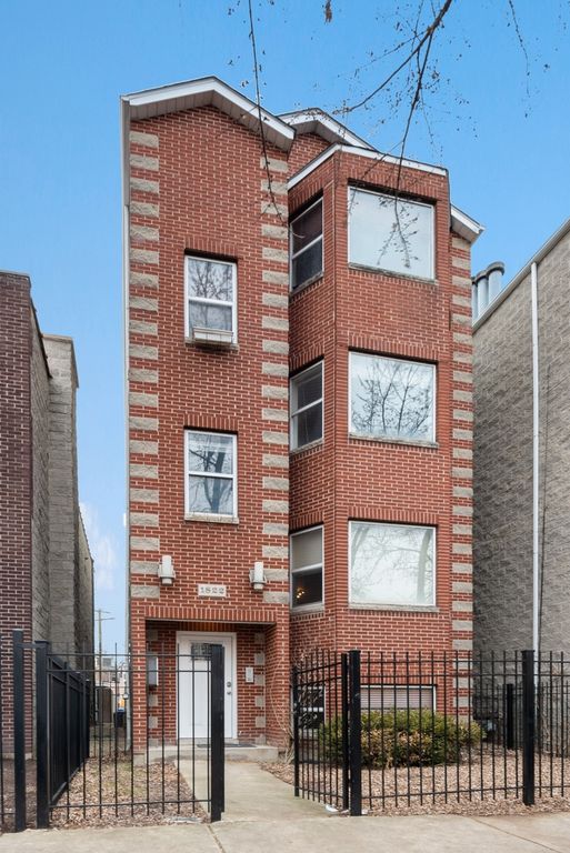 1822 W Ellen St #1, Chicago, IL 60622