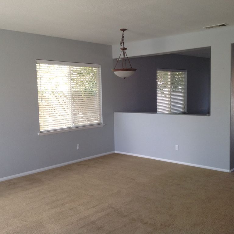 13822 Dodie Ave, Victorville, CA 92392