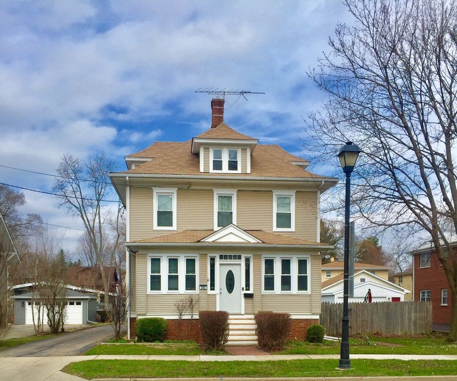 242 W Palatine Rd, Palatine, IL 60067 | Trulia