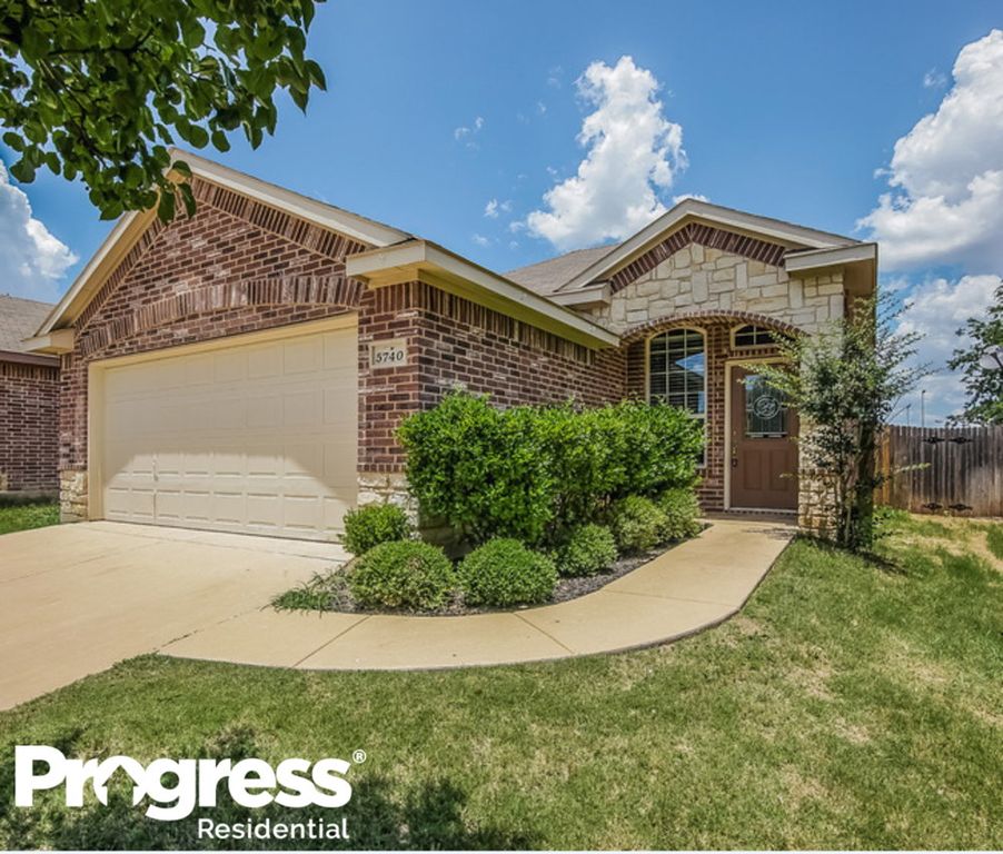 5740 Parkview Hills Ln, Fort Worth, TX 76179