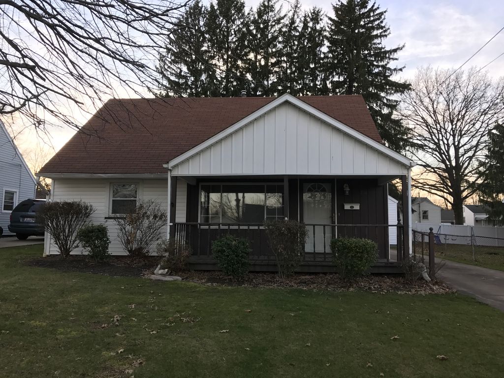 252 S  Roanoke Ave, Youngstown, OH 44515