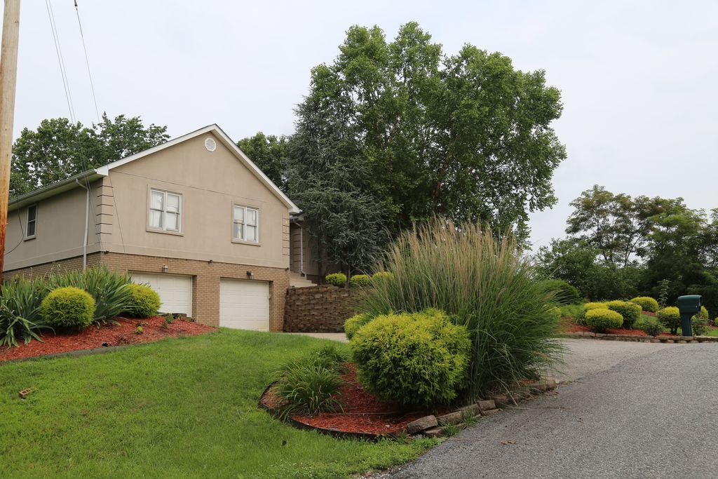 1221 Betty Dr, Raceland, KY 41169 Trulia