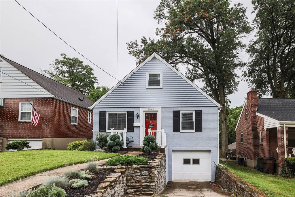 2441 Saint Albans Ave, Cincinnati, OH 45237