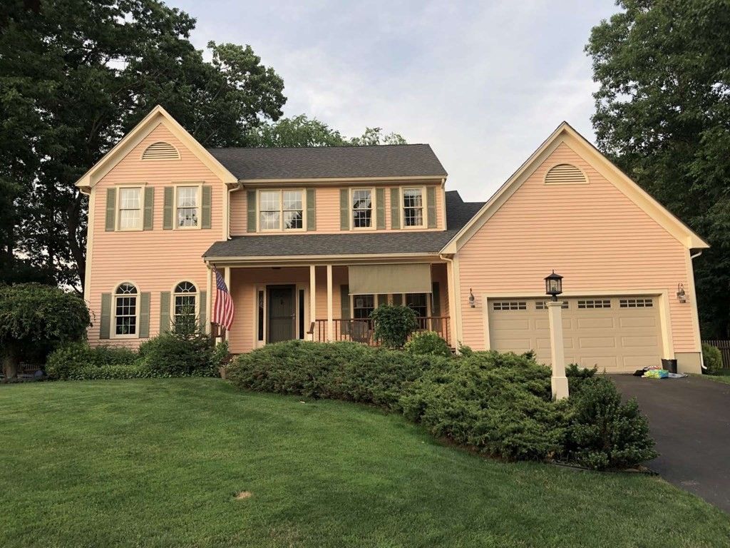 23 Holly Ln, Beverly, MA 01915