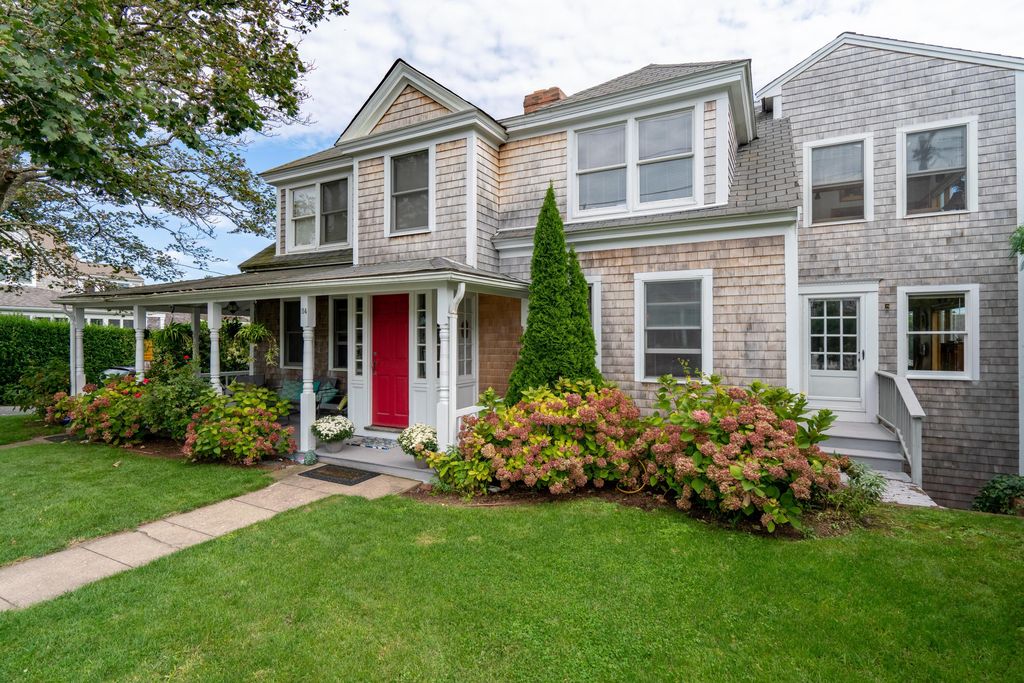 114 Main St, Chatham, MA 02633