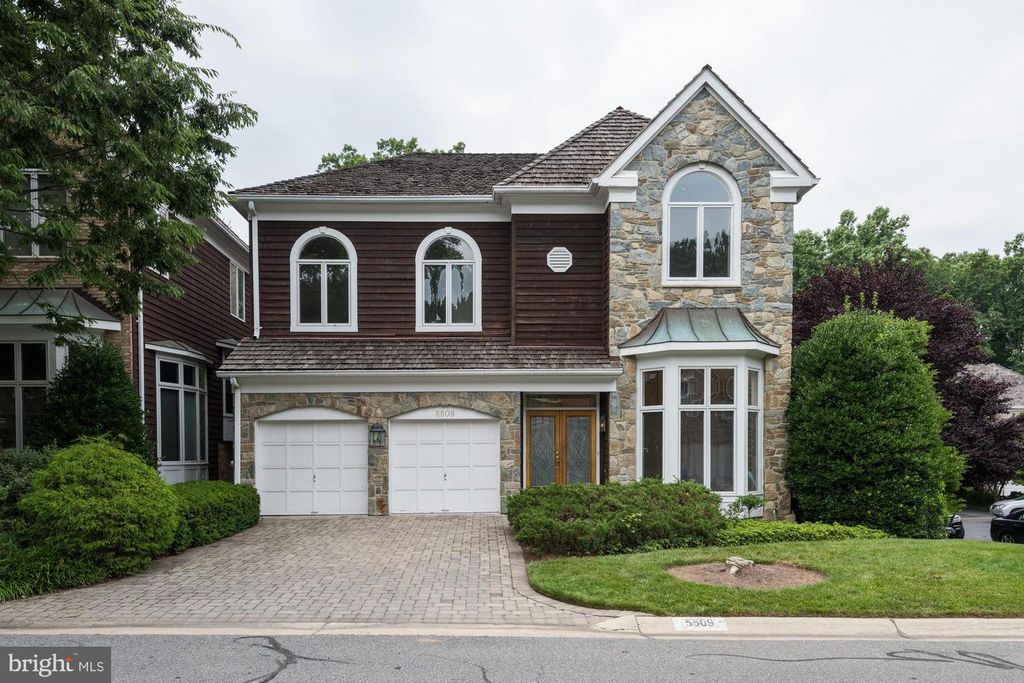 5509 Thornbush Ct, Bethesda, MD 20814