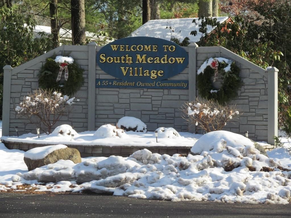 204 S Meadow Vlg, Carver, MA 2 Bed, 2 Bath Mobile / Manufactured