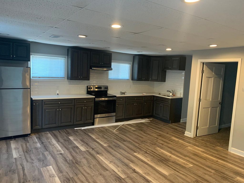 1314 N Main St #A, Crown Point, IN 46307