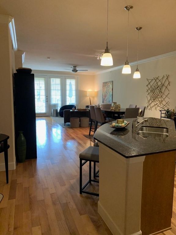 3818 Holland Ave #106, Dallas, TX 75219