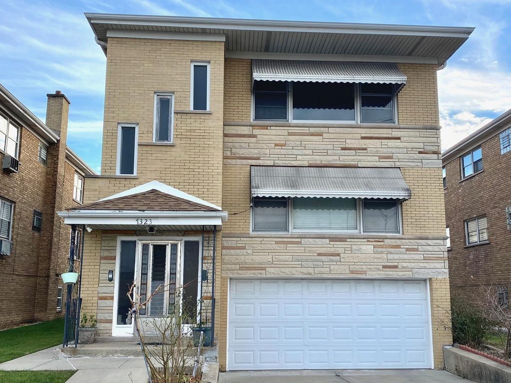 7323 W Higgins Ave #2, Chicago, IL 60656