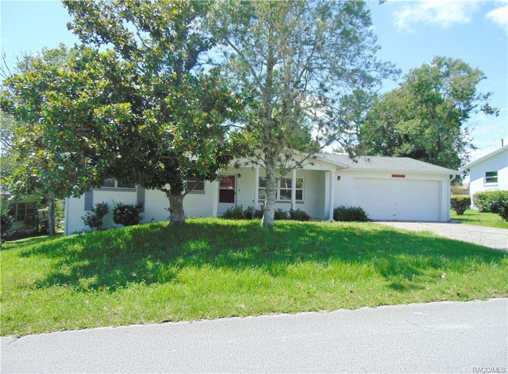 homes for rent in beverly hills fl