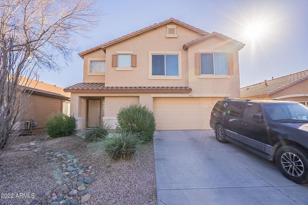 1635 E Leslie Ave, San Tan Valley, AZ 85140