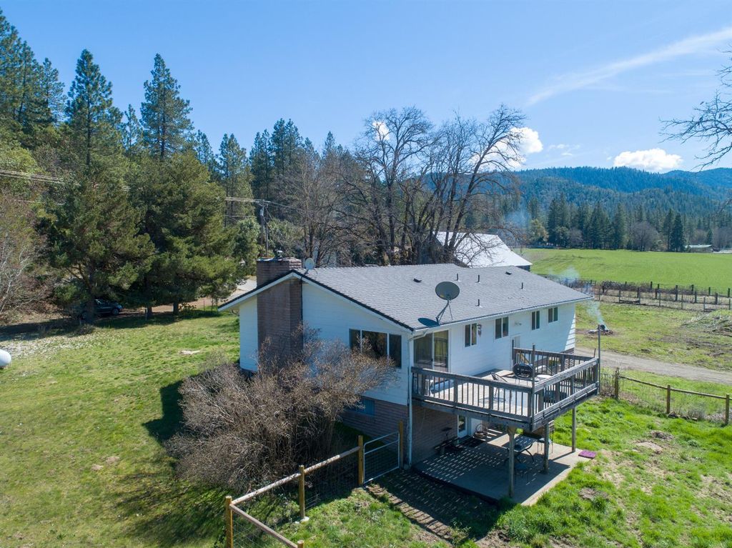 16464 Williams Hwy, Williams, OR 3 Bed, 3 Bath SingleFamily Home