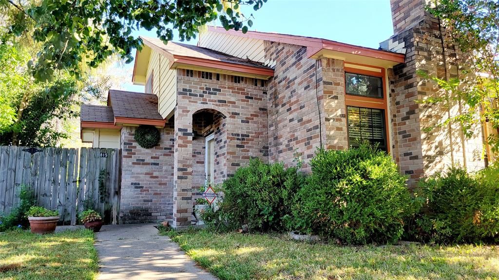 815 Binbrook Dr, Mesquite, TX 75149