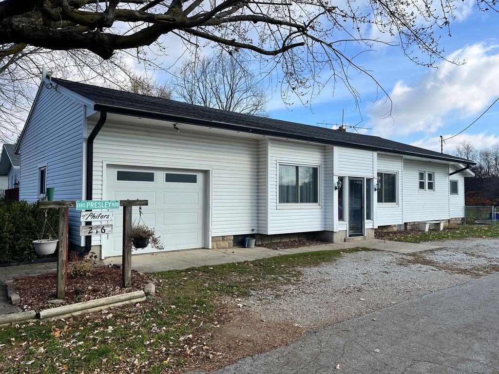 216 Maple St, Arcadia, IN 46030 Trulia