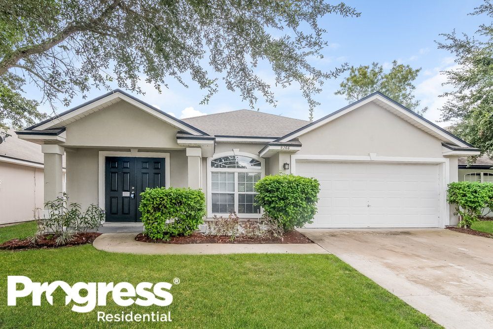 9366 Daniels Mill Dr, Jacksonville, FL 32244