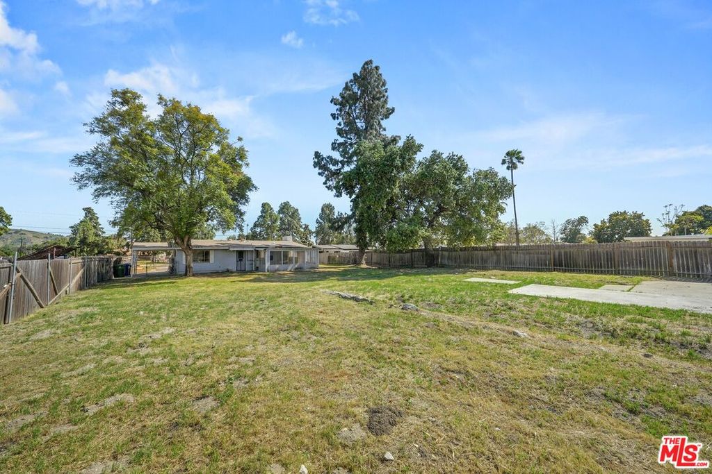 11217 Allegheny St, Sun Valley, CA 91352 See Estimated Value