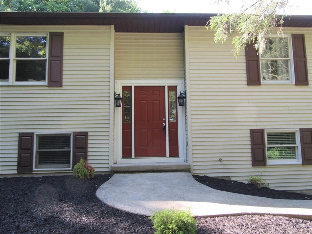 55 Laurel Way, Palmerton, PA 18071