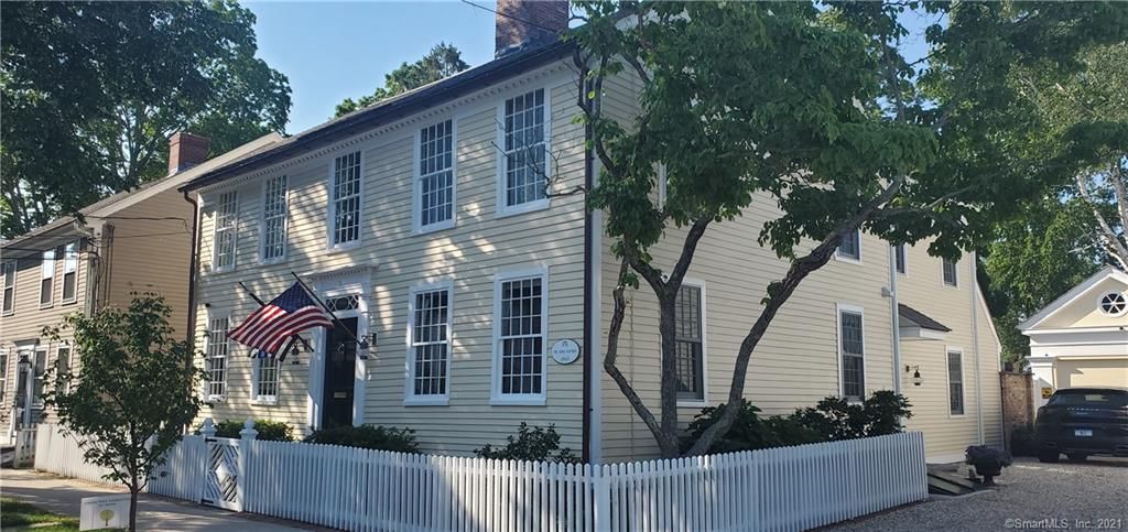 37 Main St, Essex, CT 06426