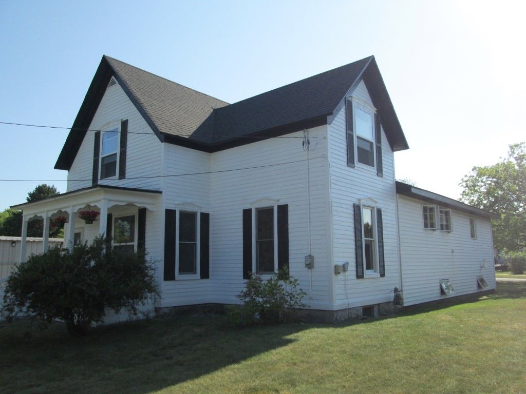 1011 State St, WI 54143 Trulia