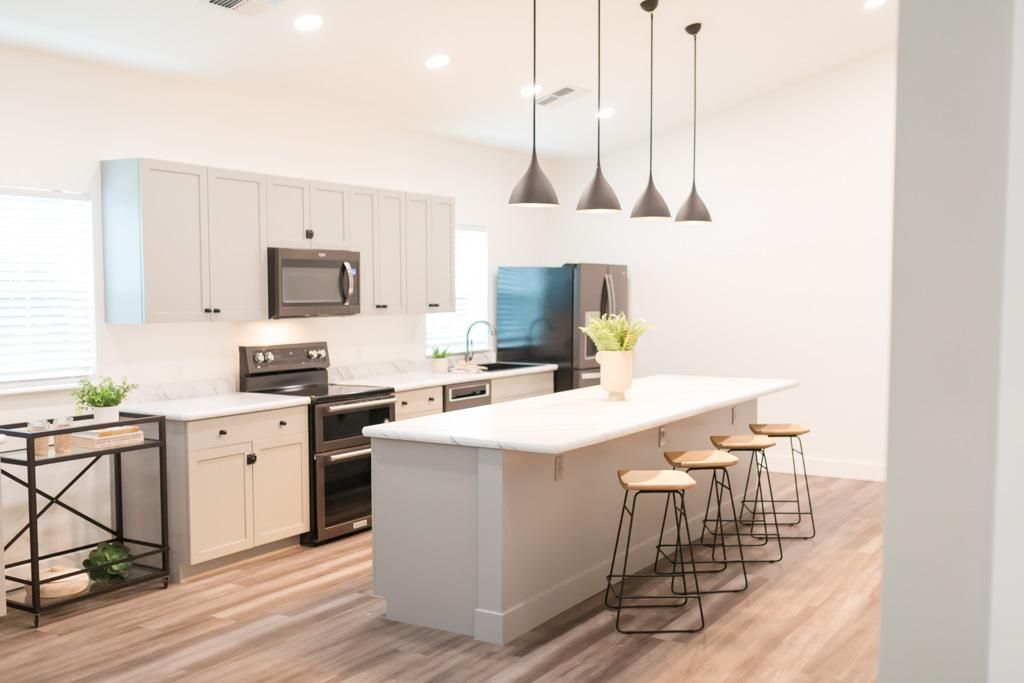 1661 Forest Ave, Chico, CA 95928