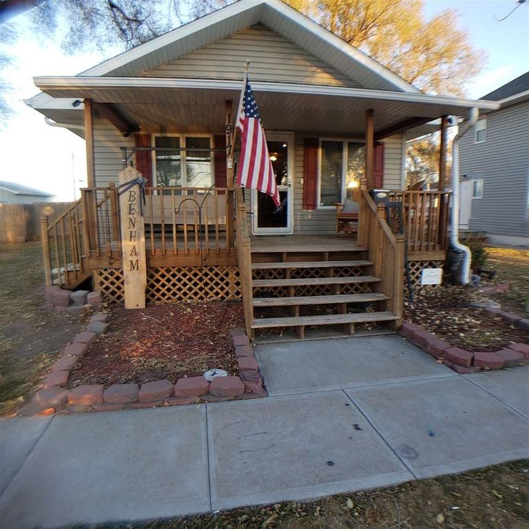 1917 C Ave, Kearney, NE 68847