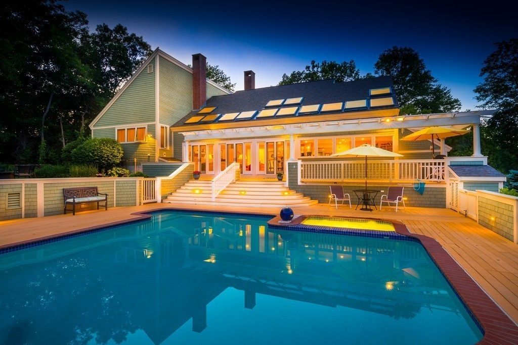 175 River Rd, West Newbury, MA 4 Bed, 4 Bath SingleFamily Home 30