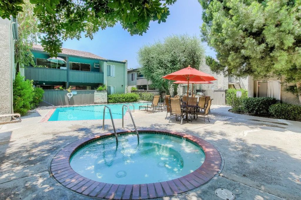 20211 Sherman Way #234, Canoga Park, CA 91306