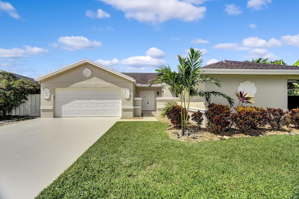 11885 Sunchase Ct, Boca Raton, FL 33498