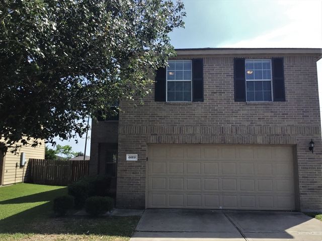 6919 Rosebud Hollow Ln, Richmond, TX 77469