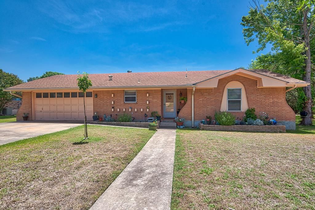 107 Timber Ln, Kerrville, TX 78028 Trulia