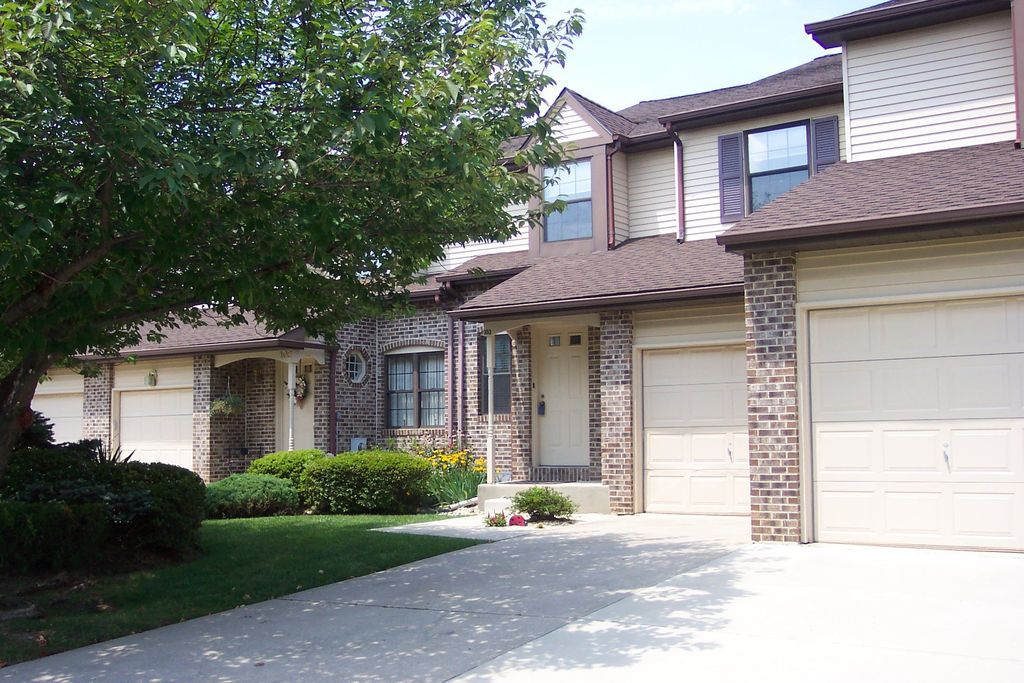 103 Greensward Ln, Cherry Hill, NJ 3 Bed, 2.5 Bath Townhouse 5