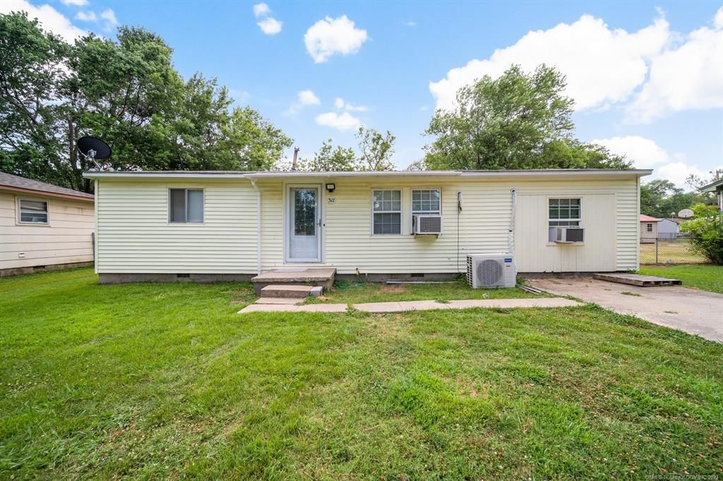 317 S Gray Ct, Chouteau, OK 74337 Trulia