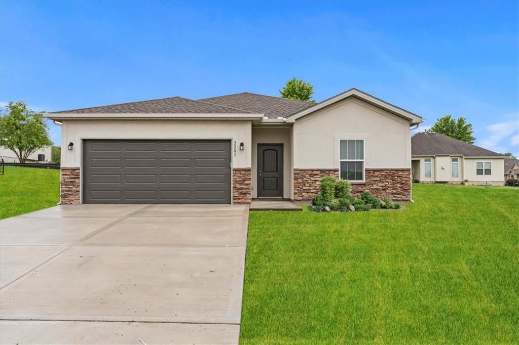 2203 Crestview Ct, Raymore, MO 64083 MLS 2436236 Trulia