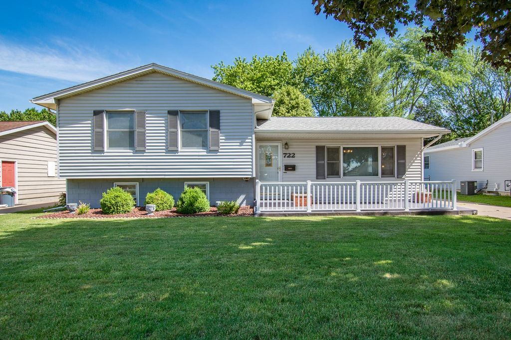 722 14th Pl, Camanche, IA 52730 Trulia