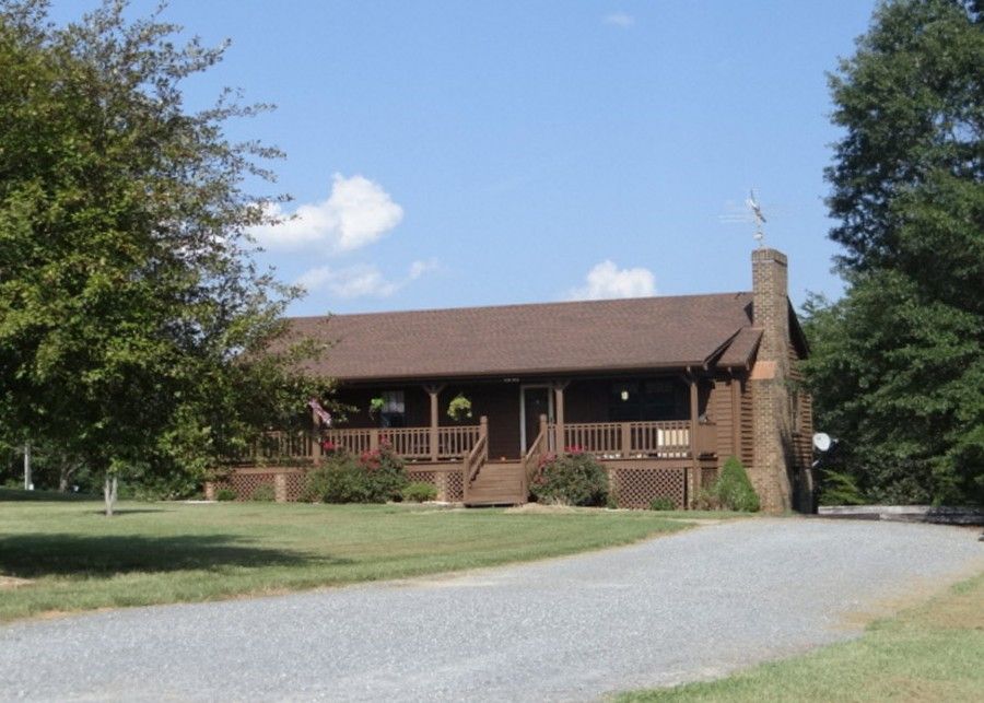 1002 Homeplace Rd, Rustburg, VA 3 Bed, 3 Bath SingleFamily Home 5