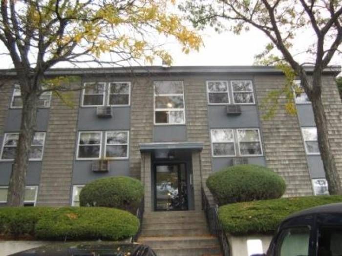 320 Nesmith St #17, Lowell, MA 01852