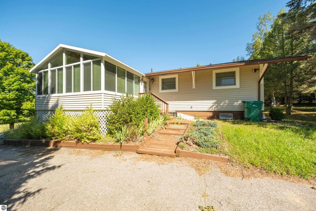 5437 Farrell Rd, Central Lake, MI 49622 Trulia