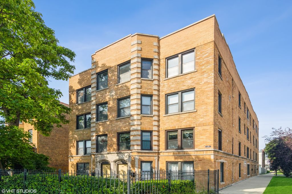3443 W Grace St #G, Chicago, IL 60618