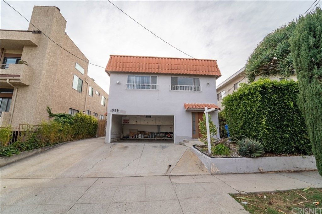 1329 S  Saltair Ave, Los Angeles, CA 90025