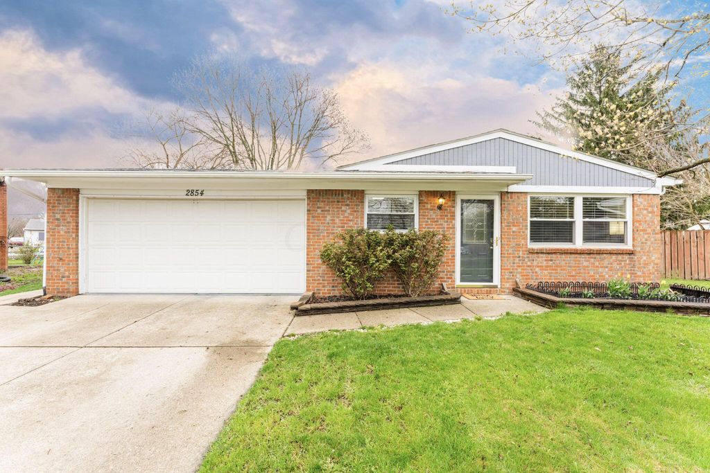 2854 Sheila Pl Columbus Oh 43232 Mls 222018624 Trulia 2854 Sheila Pl Columbus Oh 43232, Sterling Garage Doors Columbus In