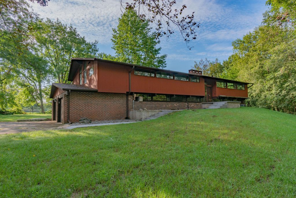 333 Highland Dr, Coldwater, MI 49036