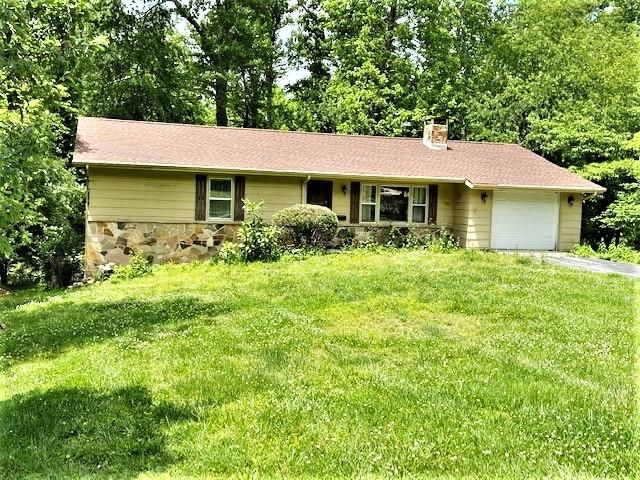 456 Yonside Dr, Sparta, TN 38583
