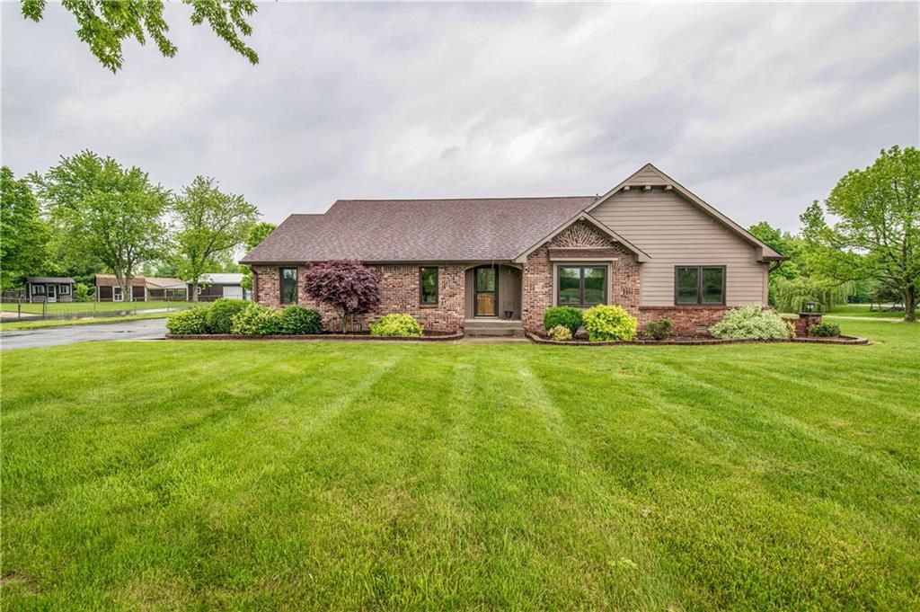 8735 S Franklin Rd, Indianapolis, IN 46259 3 Bed, 3 Bath Single