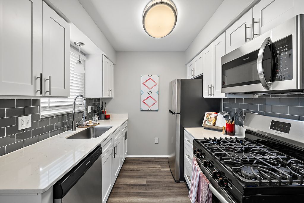 238 Yorkshire Blvd 11104R, Dearborn Heights, MI 48127 Trulia