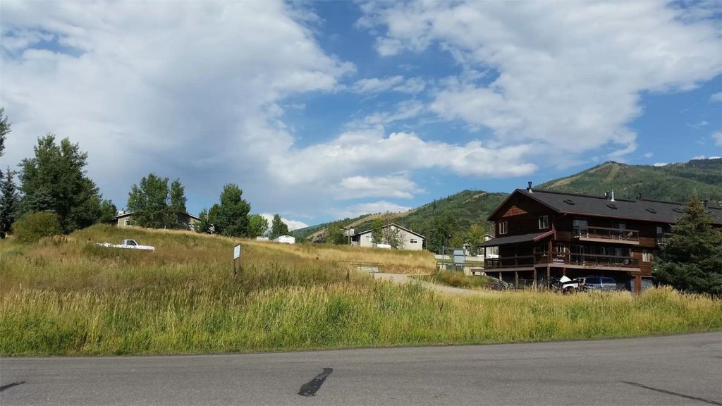 1382/1384 Skyview Ln, Steamboat Springs, CO 80487