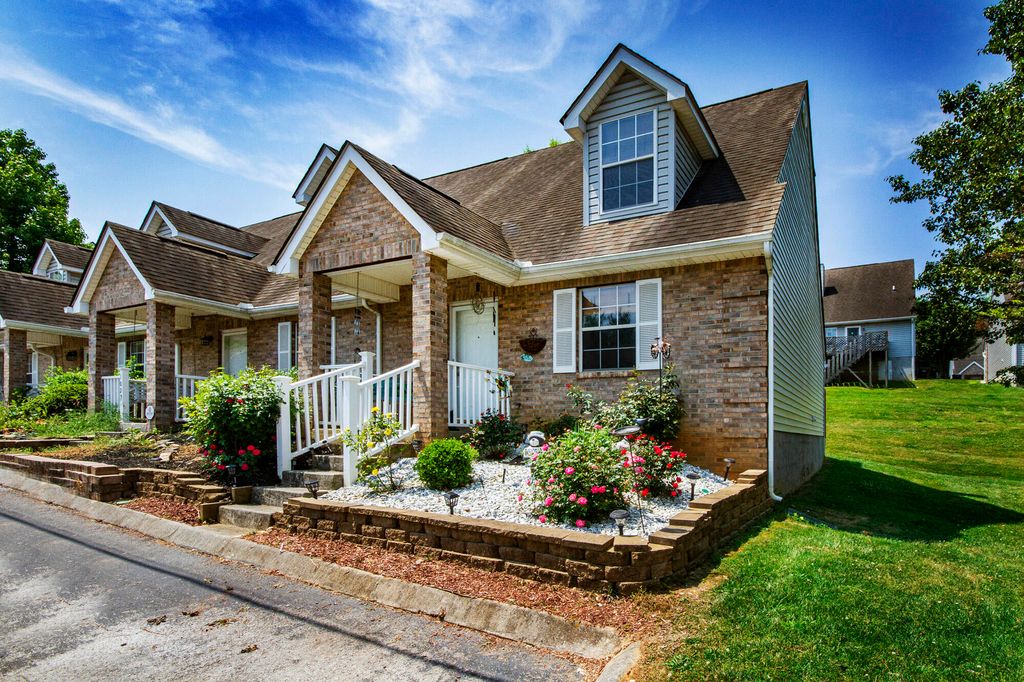 1027 Nod St, Knoxville, TN 37932