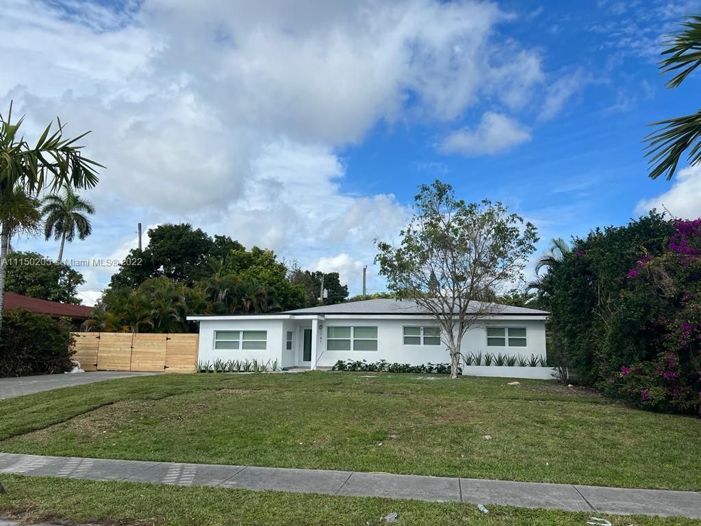 1741 NE 170th St, North Miami Beach, FL 33162
