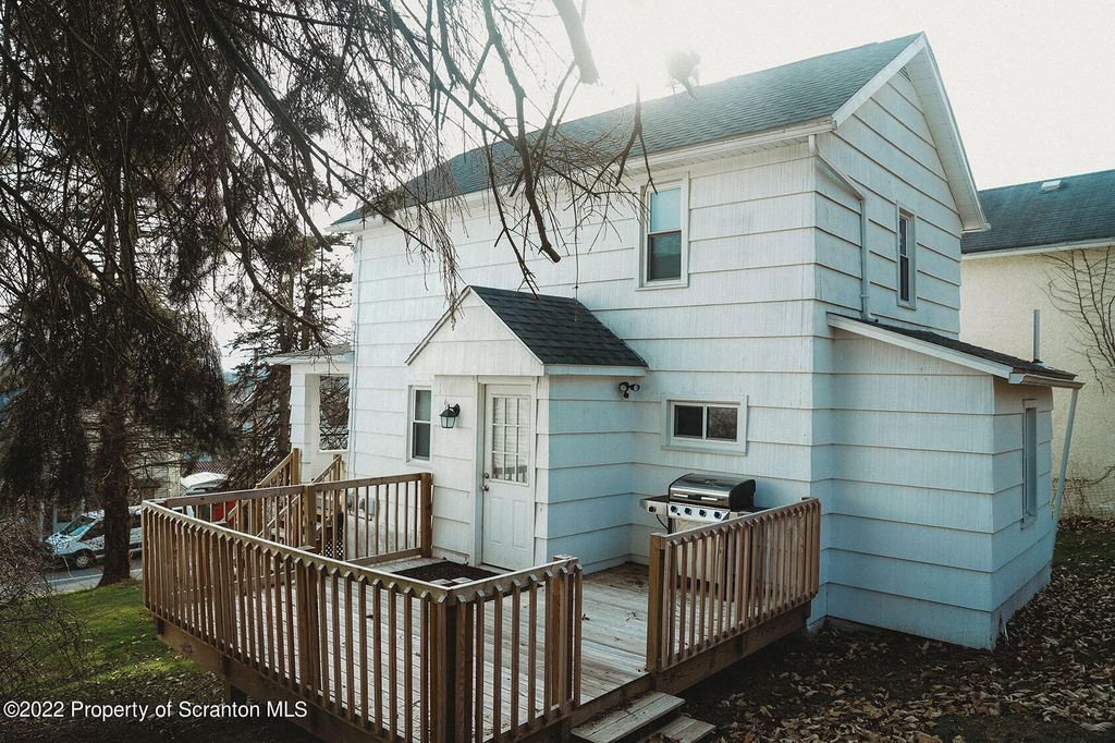 936 Main St, Swoyersville, PA 18704