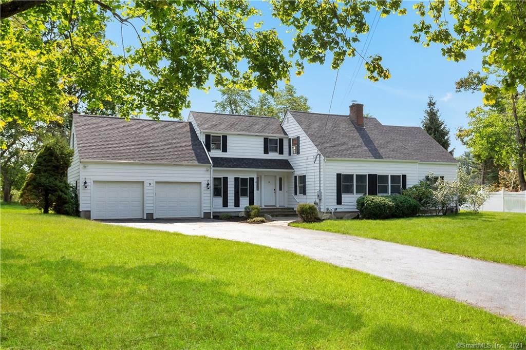9 Parsell Ln, Westport, CT 06880
